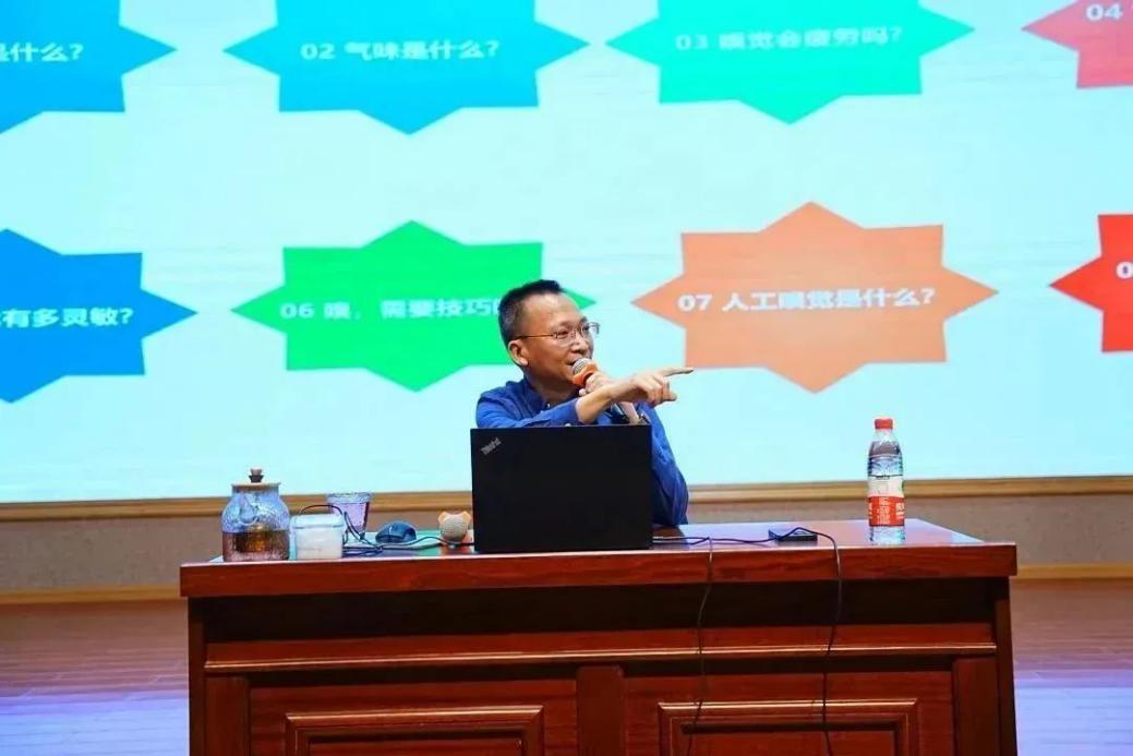 镇海区鲲池小学开展“红领巾学院——科学家进校...